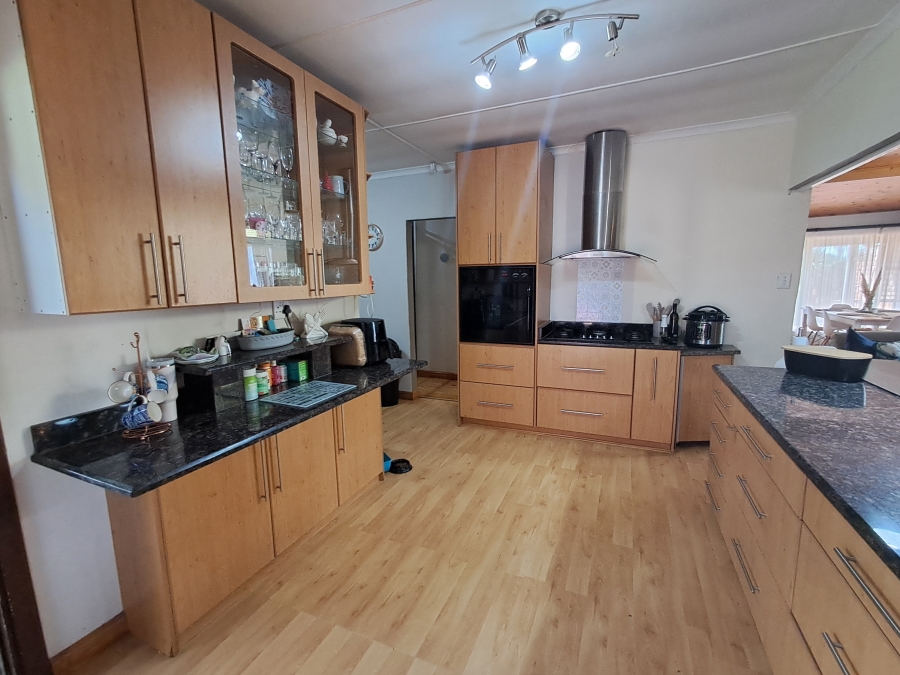 4 Bedroom Property for Sale in Manor Heights Eastern Cape